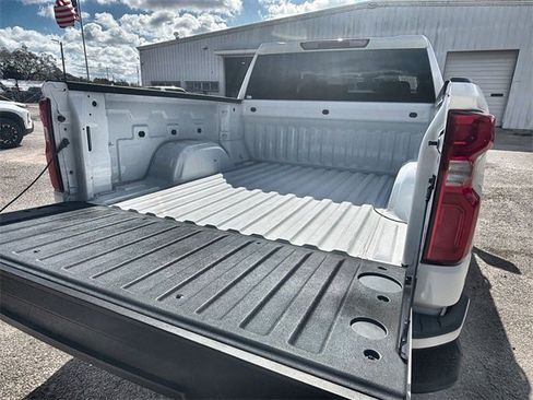 Used 2022 Chevrolet Silverado 1500 Custom w/ Safety Confidence Package image 25