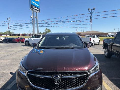 Used 2021 Buick Enclave Avenir w/ Avenir Technology Package AWD/4WD image 2