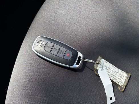Used 2025 Nissan Sentra SV FWD image 22
