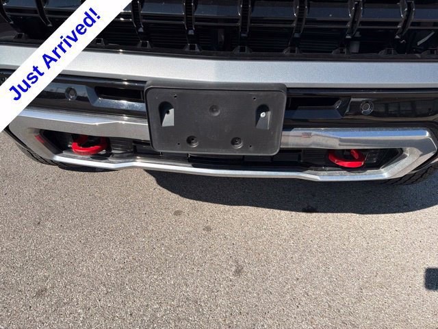 Used 2025 Chevrolet Suburban Z71 AWD/4WD image 10