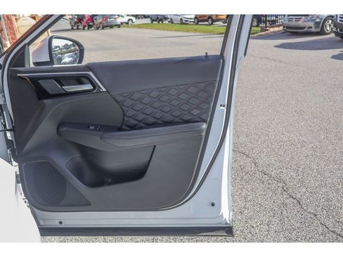 Used 2023 Mitsubishi Outlander SEL 40th Anniversary image 21