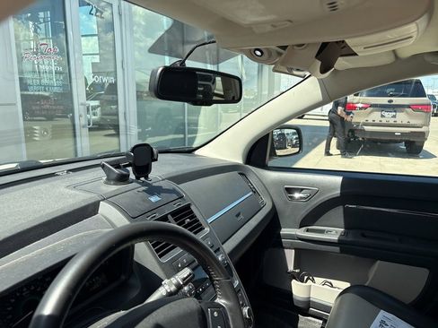Used 2009 Dodge Journey R/T w/ Convenience Group II AWD/4WD image 11