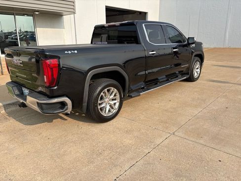 Used 2019 GMC Sierra 1500 SLT AWD/4WD image 4