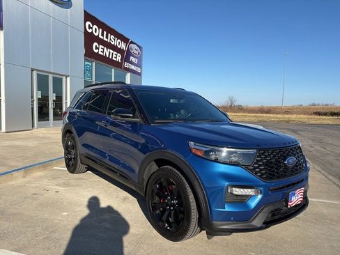 Used 2021 Ford Explorer ST image 7