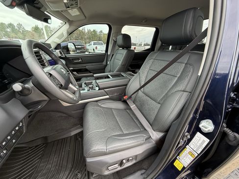 Used 2024 Toyota Tundra Limited image 28