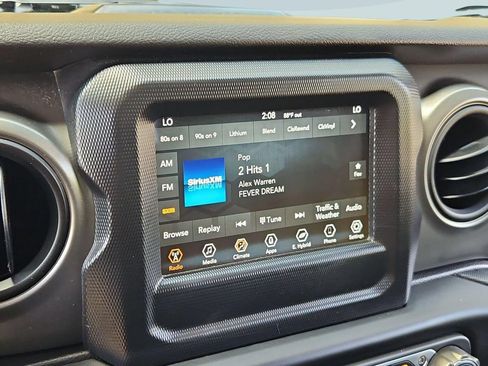 Used 2023 Jeep Wrangler Unlimited w/ Convenience Group AWD/4WD image 17