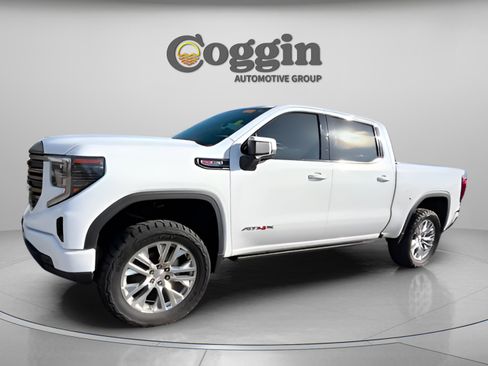 Used 2022 GMC Sierra 1500 AT4X image 2