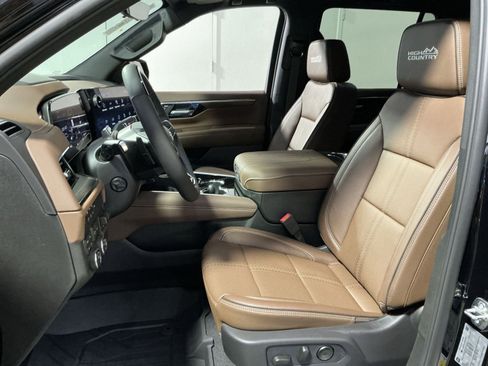 New 2026 Chevrolet Tahoe High Country w/ Sun And Tow Package image 21