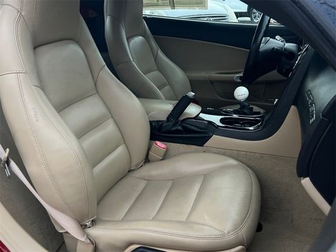 Used 2011 Chevrolet Corvette Convertible w/ Preferred Equipment Group image 17