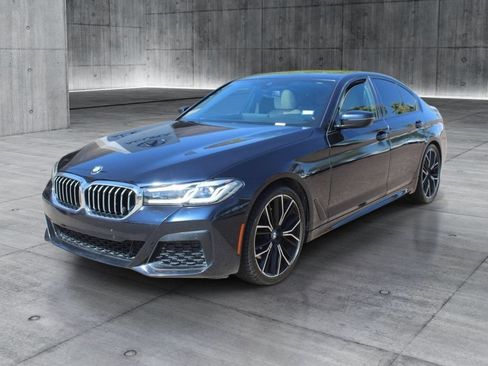 Used 2022 BMW 530i w/ M Sport Package RWD image 10