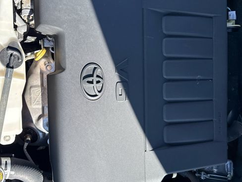 Used 2015 Toyota Avalon XLE Touring image 25