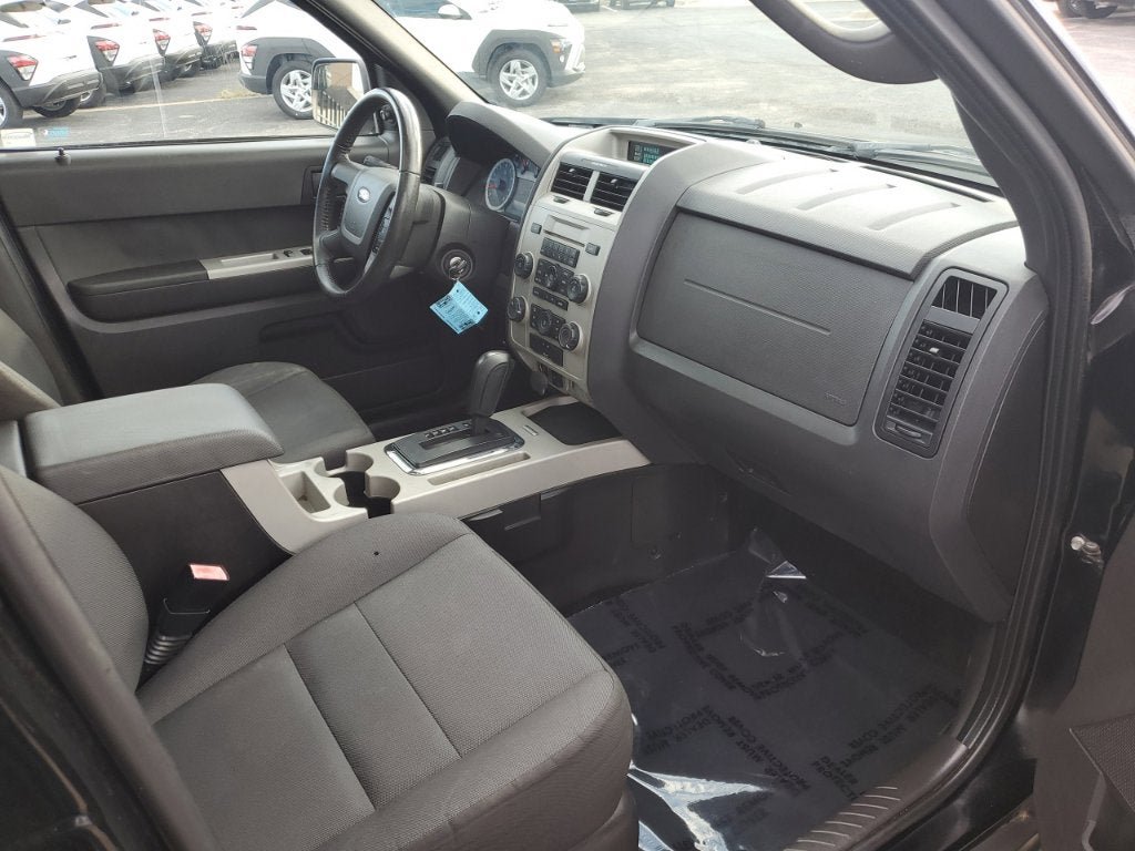Used 2012 Ford Escape XLT FWD image 43