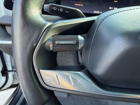 Used 2023 Lucid Air Touring image 25