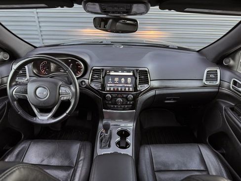 Used 2021 Jeep Grand Cherokee Limited w/ Luxury Group II image 17