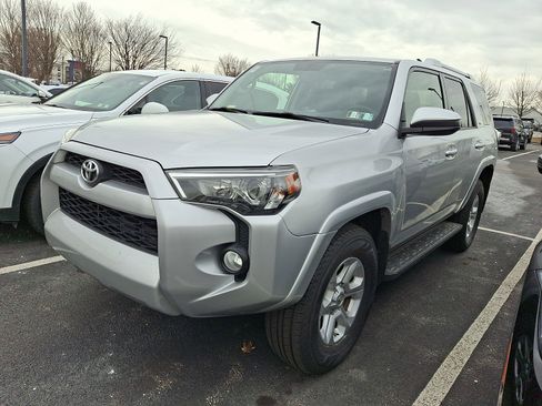 Certified 2016 Toyota 4Runner SR5 image 2