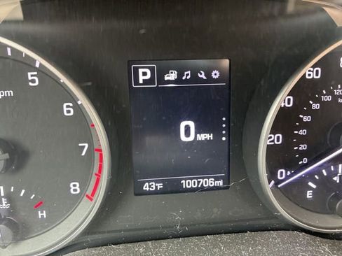 Used 2018 Hyundai Elantra SEL FWD image 6