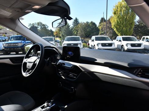 Used 2022 Ford Escape SE w/ Cold Weather Package image 14