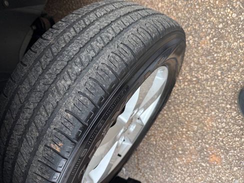 Used 2013 Dodge Journey SE image 8