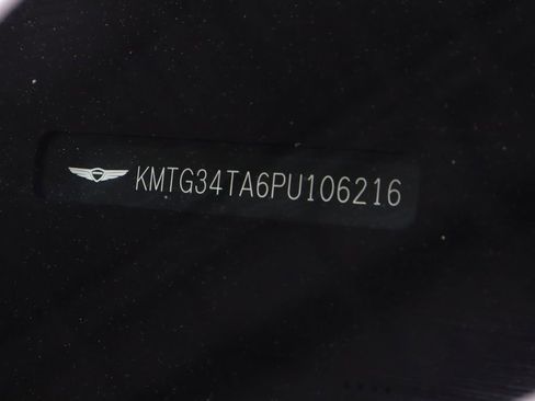 Used 2023 Genesis G70 2.0T w/ Sport Prestige Package image 38