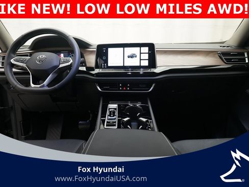 Used 2025 Volkswagen Atlas SE image 5