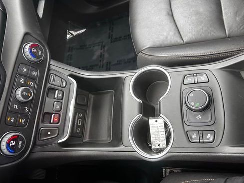 Used 2018 GMC Terrain SLT w/ Preferred Package AWD/4WD image 28