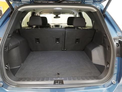 Used 2024 Chevrolet Equinox LT FWD image 23