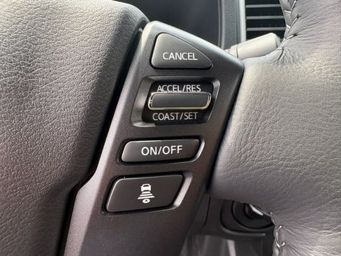 Used 2024 Nissan Frontier SV w/ SV Convenience Package AWD/4WD image 19