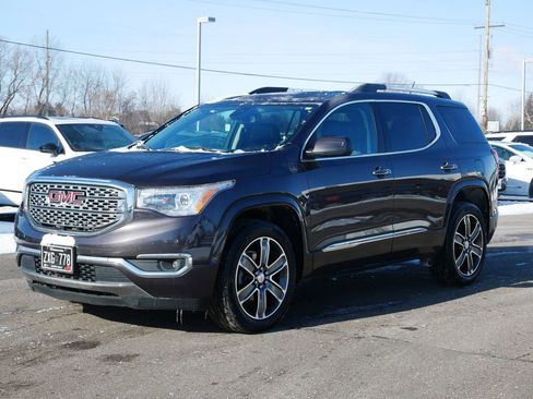 Used 2018 GMC Acadia Denali w/ Technology Package AWD/4WD image 5