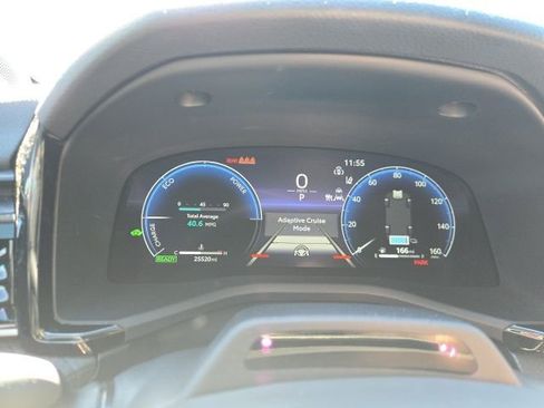 Used 2025 Toyota Camry XLE w/ Premium Plus Package image 12