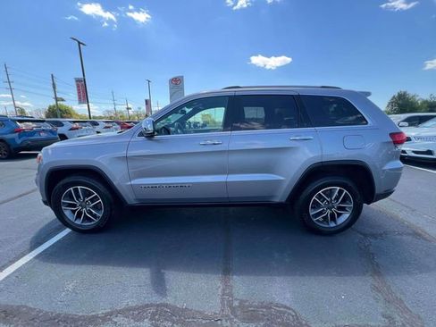 Used 2020 Jeep Grand Cherokee Limited AWD/4WD image 6
