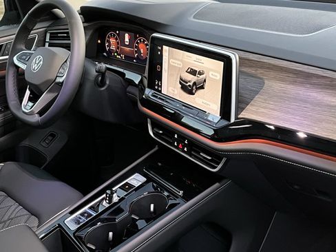New 2026 Volkswagen Atlas SEL Premium R-Line AWD/4WD image 5