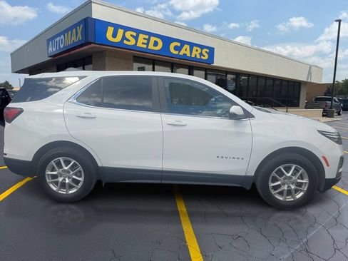 Used 2023 Chevrolet Equinox LT AWD/4WD image 2