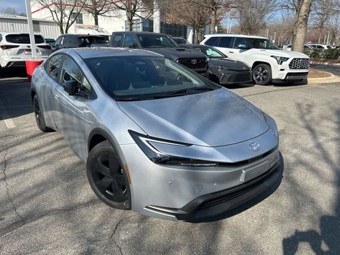 New 2026 Toyota Prius LE image 1