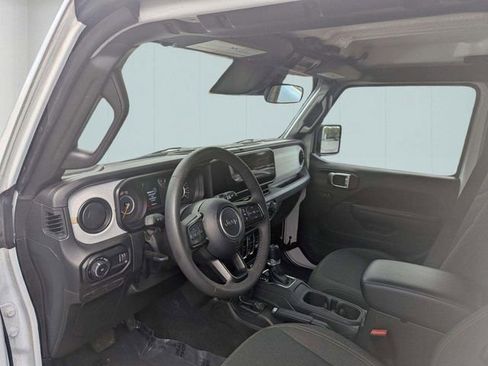 Used 2025 Jeep Wrangler Unlimited Sport AWD/4WD image 10