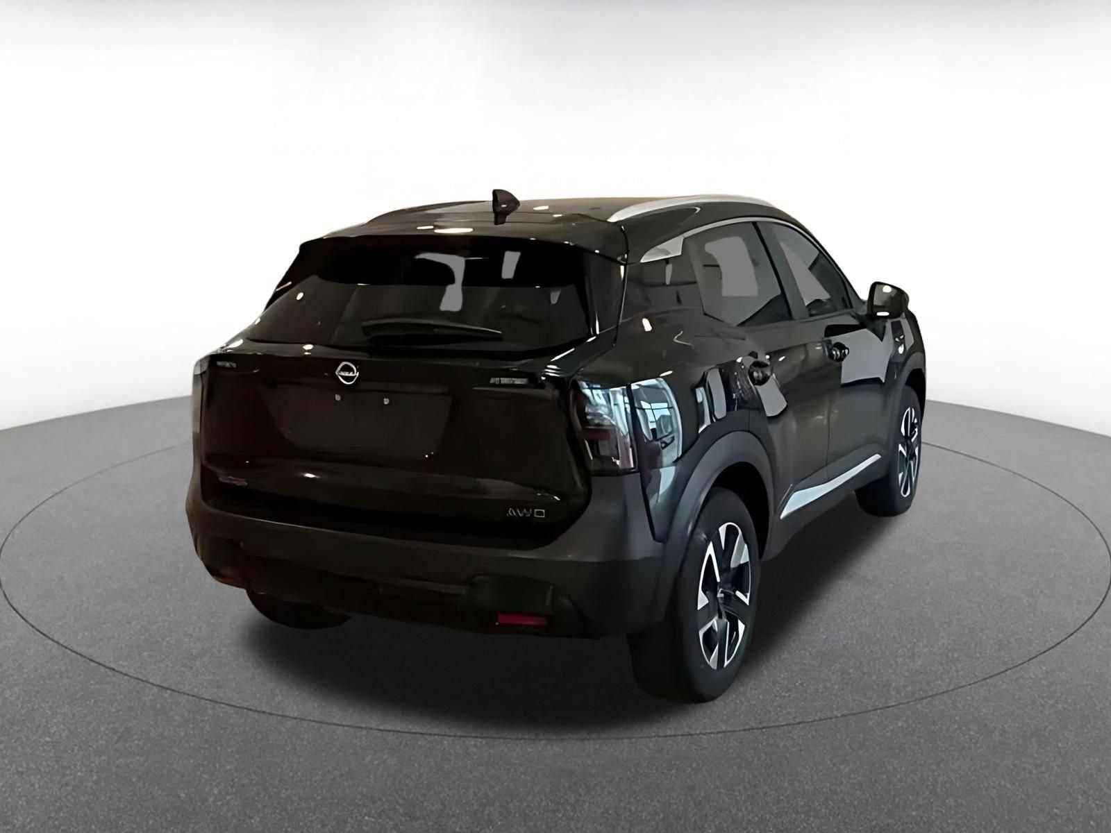 Used 2026 Nissan Kicks SV w/ Cold Weather Package AWD/4WD image 12
