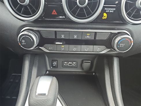 Used 2024 Nissan Sentra SV image 21