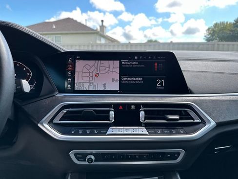 Used 2023 BMW X5 xDrive40i w/ Premium Package image 41