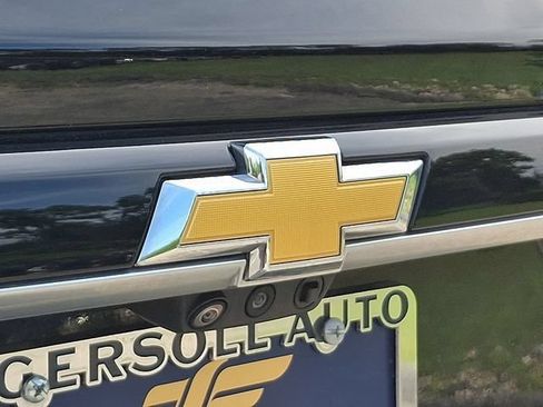 Used 2023 Chevrolet Traverse Premier AWD/4WD image 38