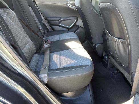Used 2023 Kia Soul EX image 40