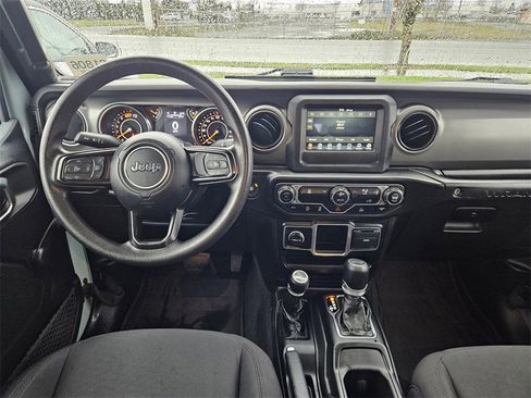 Certified 2023 Jeep Wrangler Sport image 28