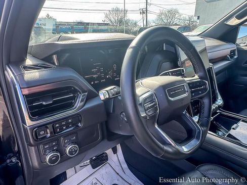 Used 2025 GMC Yukon Denali image 10