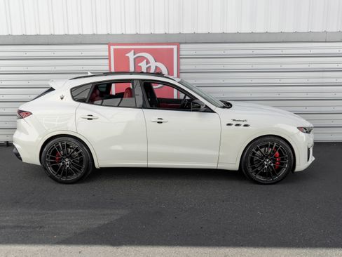 Used 2022 Maserati Levante Modena S image 58