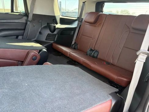Used 2019 Chevrolet Tahoe Premier w/ Premier Plus Edition AWD/4WD image 23