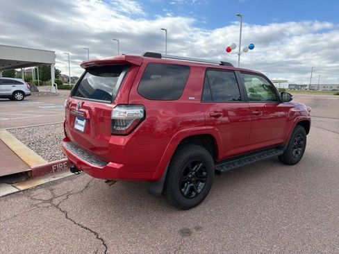 Used 2021 Toyota 4Runner SR5 Premium AWD/4WD image 31