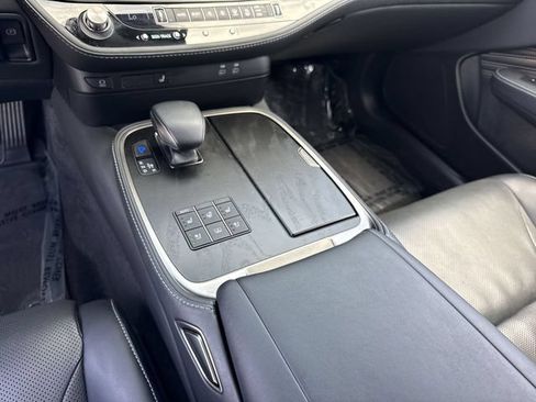 Certified 2024 Lexus LS 500 RWD image 21