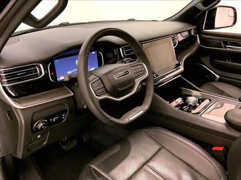 Used 2022 Jeep Wagoneer Series II w/ Premium Group I image 21