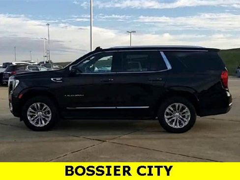 Used 2022 GMC Yukon SLT w/ SLT Luxury Package image 5