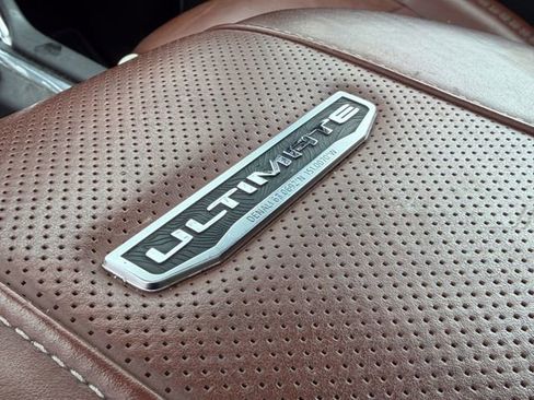 Used 2025 GMC Sierra 2500 Denali Ultimate AWD/4WD image 17