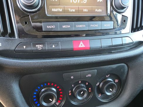 Used 2022 RAM ProMaster City Tradesman image 17