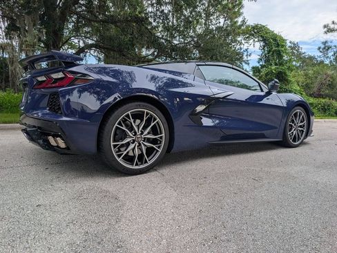Used 2025 Chevrolet Corvette Stingray Preferred Conv w/ Z51 Performance Package RWD image 9